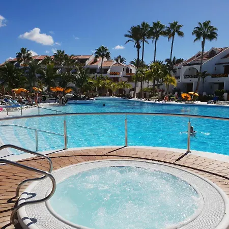No 1 Only 100 Meters To Beach, Heated Pool, Wifi, Balcony Arona (Tenerife)