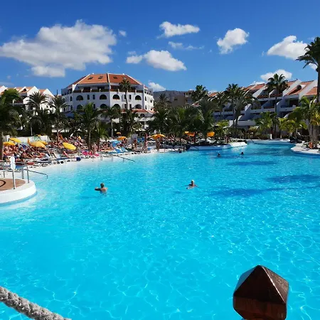 Appartement No 1 Only 100 Meters To Beach, Heated Pool, Wifi, Balcony *