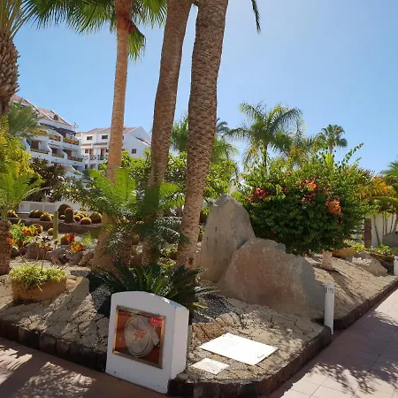 Appartement No 1 Only 100 Meters To Beach, Heated Pool, Wifi, Balcony