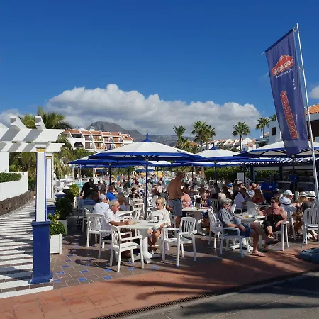 No 1 Only 100 Meters To Beach, Heated Pool, Wifi, Balcony Appartement