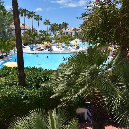 Appartement No 1 Only 100 Meters To Beach, Heated Pool, Wifi, Balcony *