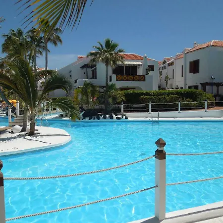 No 1 Only 100 Meters To Beach, Heated Pool, Wifi, Balcony Appartement Arona (Tenerife)