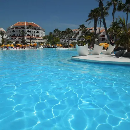 No 1 Only 100 Meters To Beach, Heated Pool, Wifi, Balcony